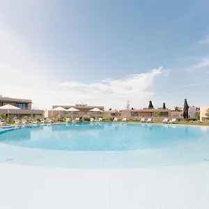 4* Resort White Shell
